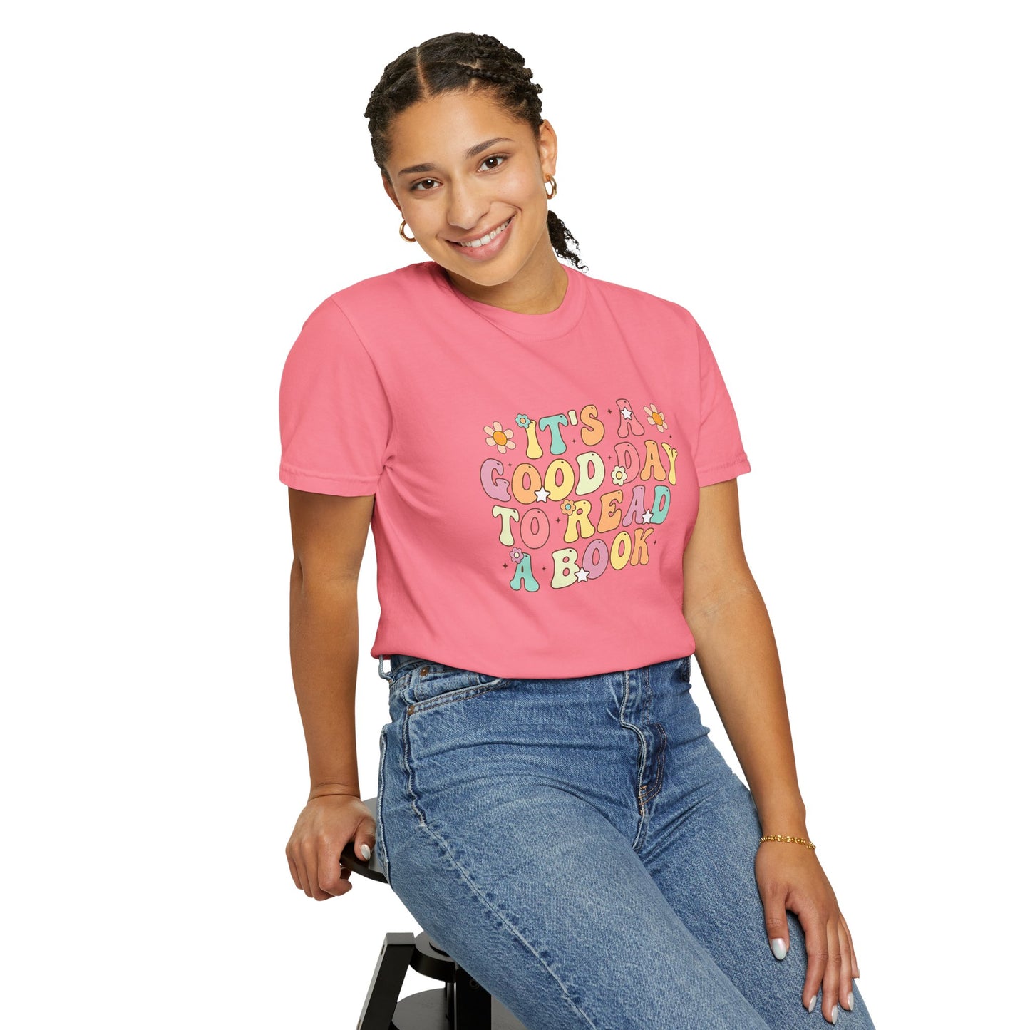 Comfort Colors Unisex Teacher It's a Good Day to Read a Book T-Shirt - Perfect for Teachers, Back to School, Gifts, Classroom Apparel, Casual Wear