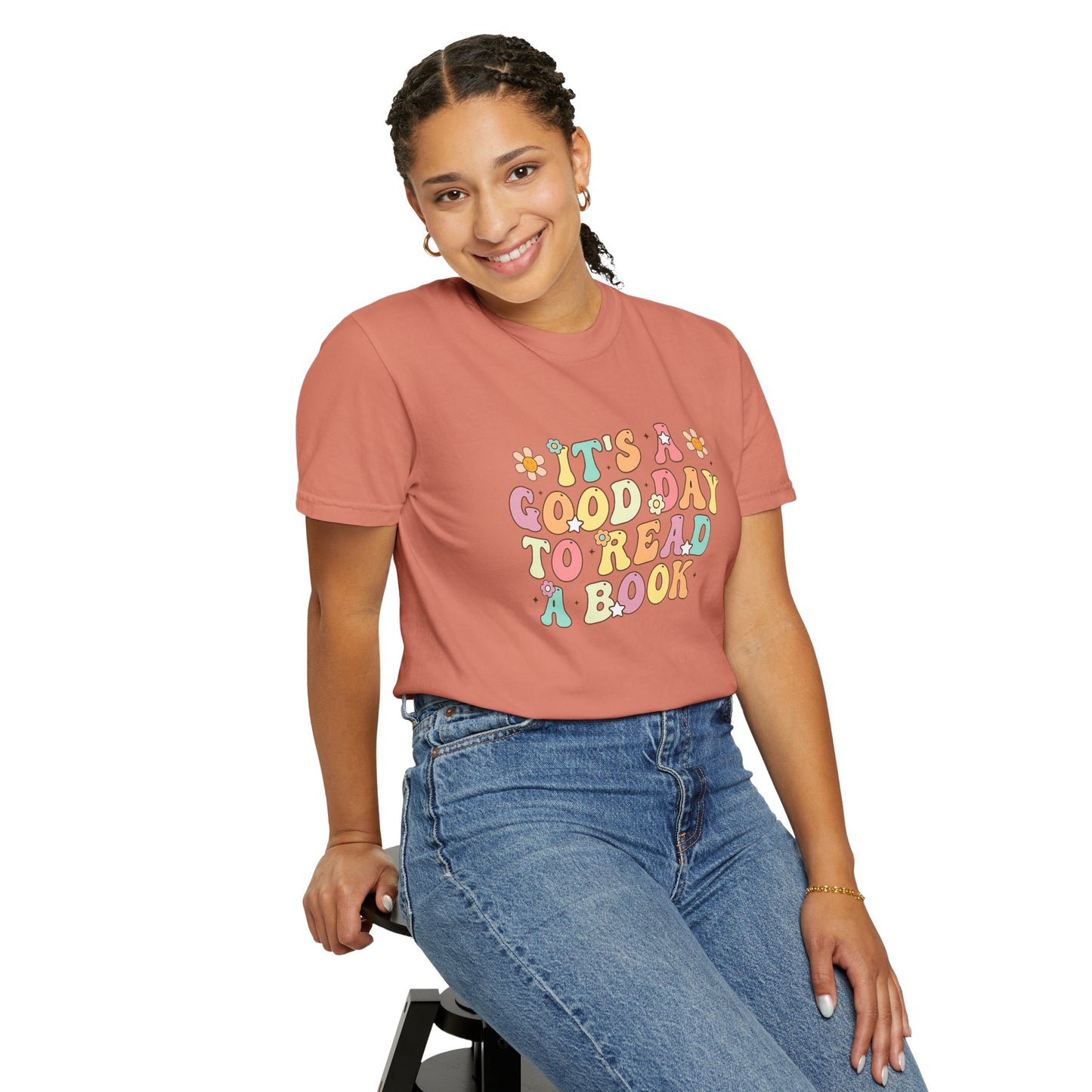 Comfort Colors Unisex Teacher It's a Good Day to Read a Book T-Shirt - Perfect for Teachers, Back to School, Gifts, Classroom Apparel, Casual Wear