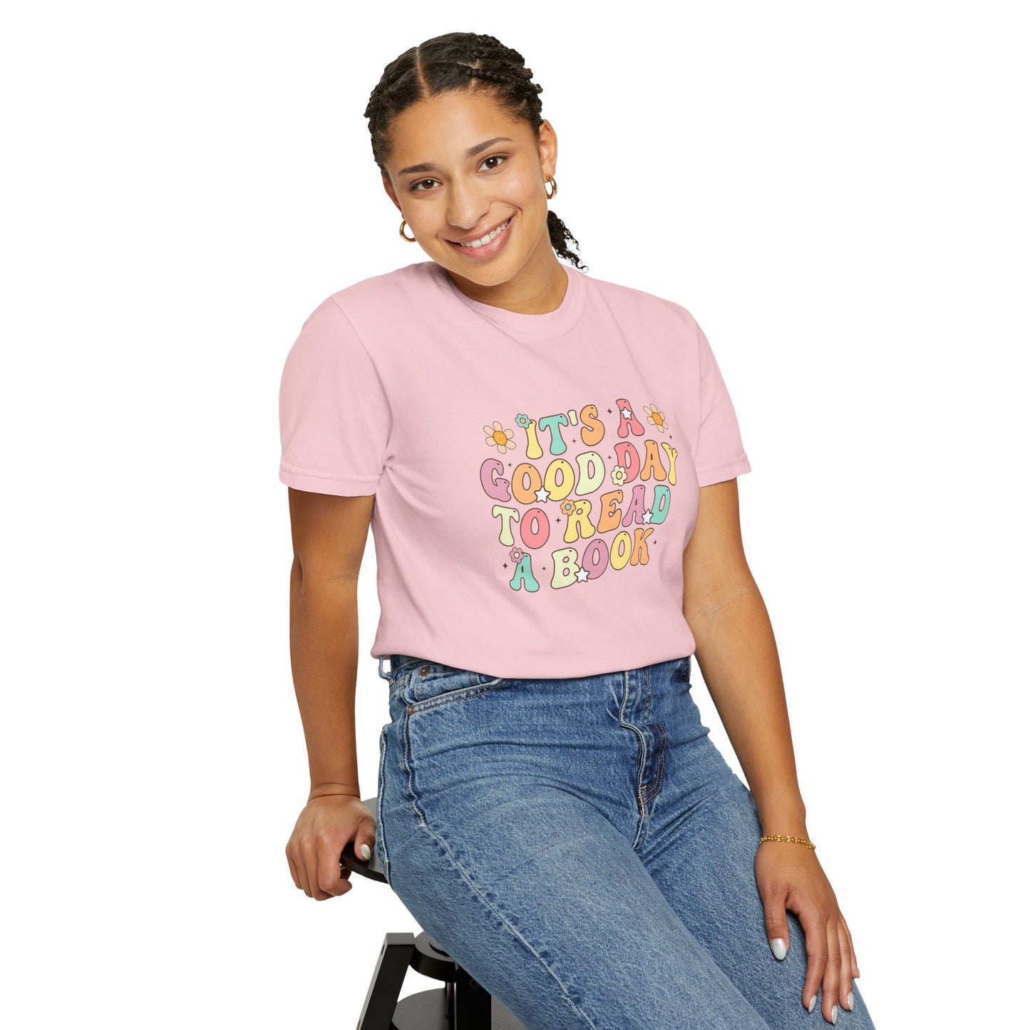 Comfort Colors Unisex Teacher It's a Good Day to Read a Book T-Shirt - Perfect for Teachers, Back to School, Gifts, Classroom Apparel, Casual Wear