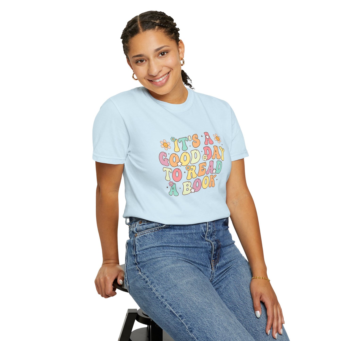 Comfort Colors Unisex Teacher It's a Good Day to Read a Book T-Shirt - Perfect for Teachers, Back to School, Gifts, Classroom Apparel, Casual Wear