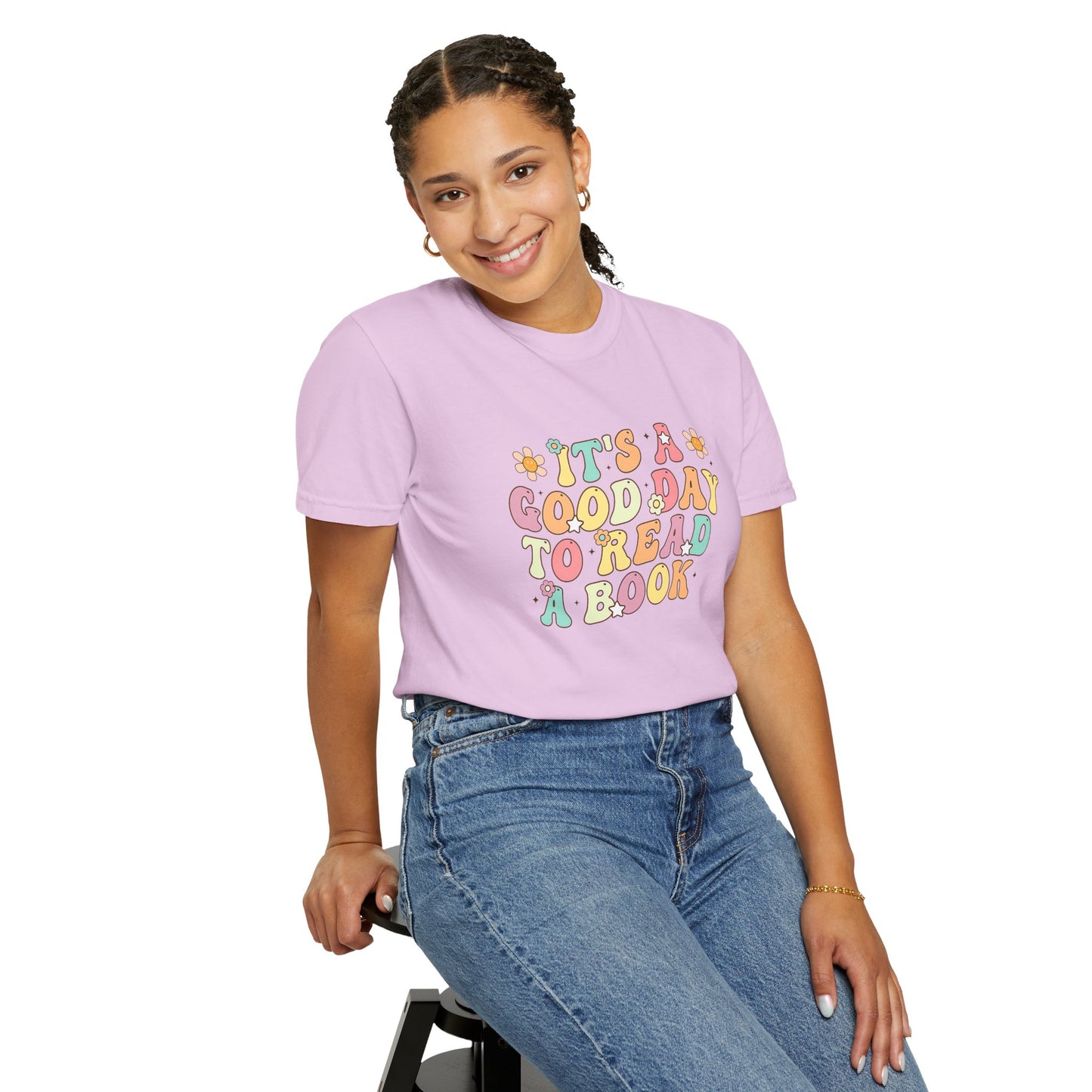 Comfort Colors Unisex Teacher It's a Good Day to Read a Book T-Shirt - Perfect for Teachers, Back to School, Gifts, Classroom Apparel, Casual Wear